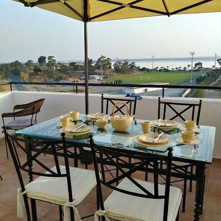 Must Stay - Sea & Salt Lake Panoramic View Apt Larnaca Esterno foto