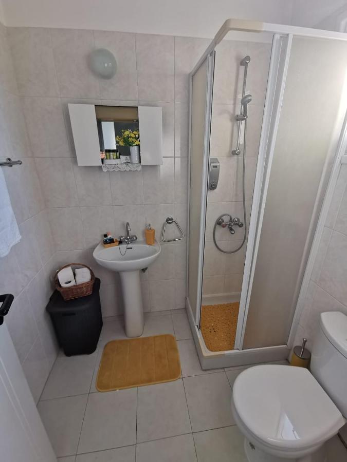 Must Stay - Sea & Salt Lake Panoramic View Apt Larnaca Esterno foto
